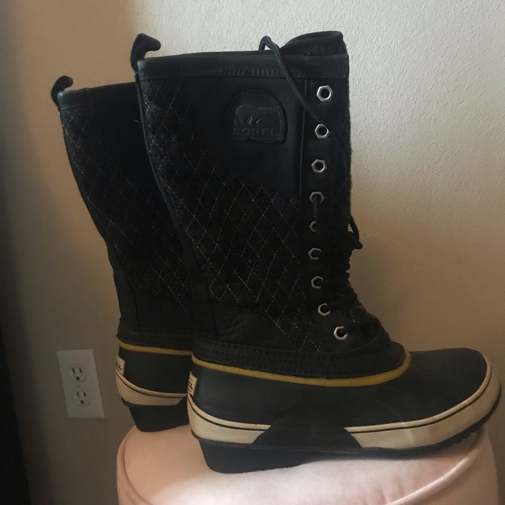 Sorel Joan of Ark black boot size 8